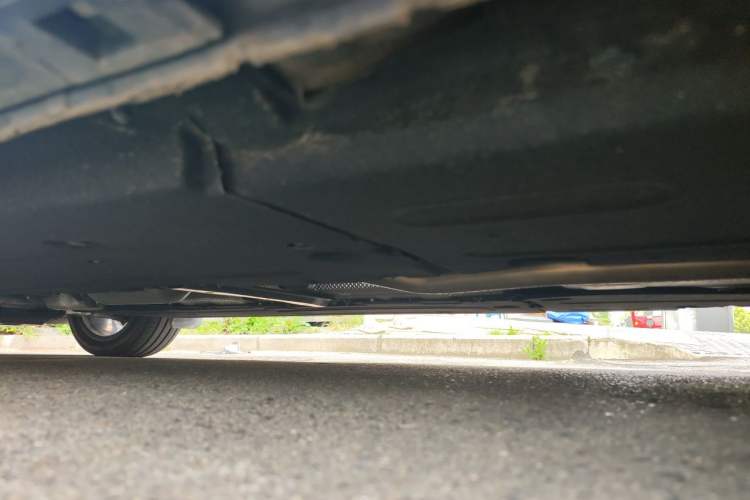 Used Hongqi H5 2025 1.5T DCT Xuan Ying Edition Chassis Rear Left