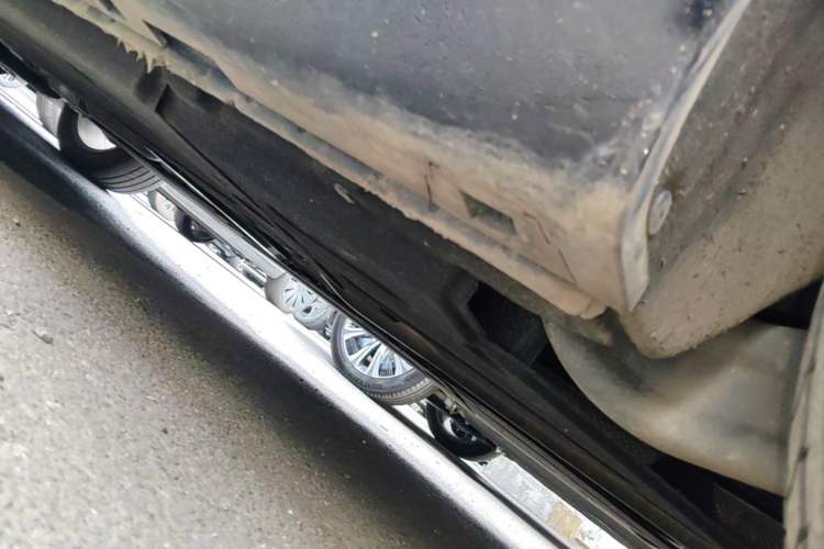 Used Hongqi H5 2025 2.0T Automatic Flag Edition – 500 000 Units Commemorative Version Chassis Rear Left