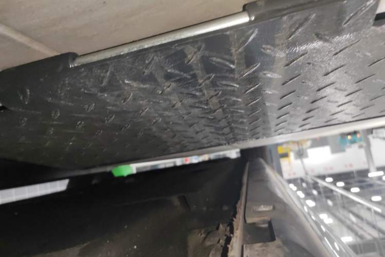 Used Hongqi H5 2025 2.0T Automatic Flag Edition – 500 000 Units Commemorative Version Chassis Rear Left