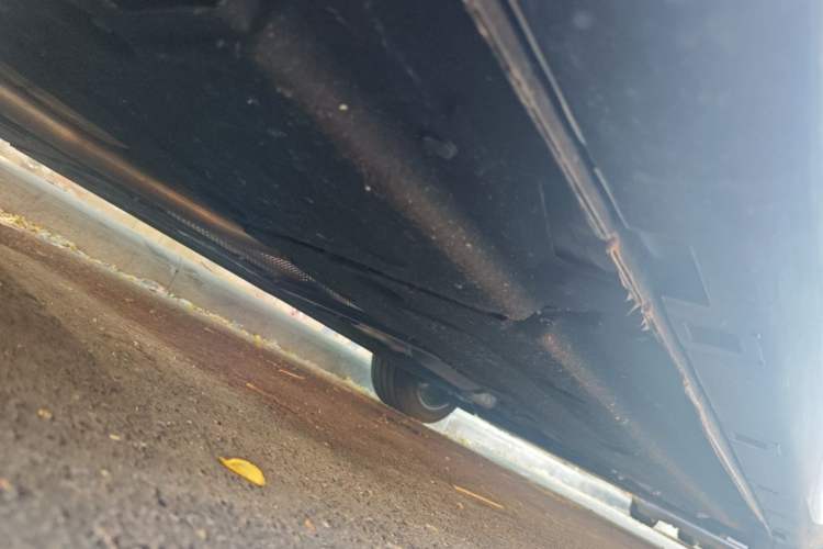 Used Hongqi H5 2025 1.5T DCT Xuan Ying Edition Chassis Rear Right