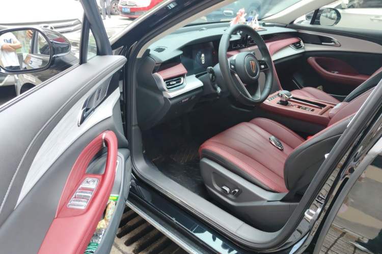 Used Hongqi H5 2025 1.5T DCT Qiyun 500 000th Unit Commemorative Edition Driver Seat