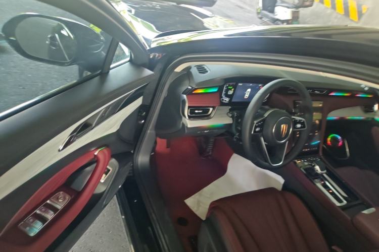 Used Hongqi H5 2025 1.5T DCT Qiyun 500 000th Unit Commemorative Edition Driver Seat