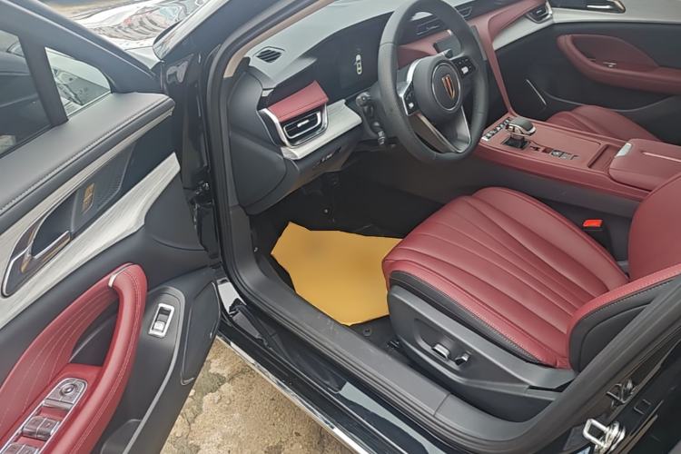 Used Hongqi H5 2025 1.5T DCT Qiyun 500 000th Unit Commemorative Edition Driver Seat