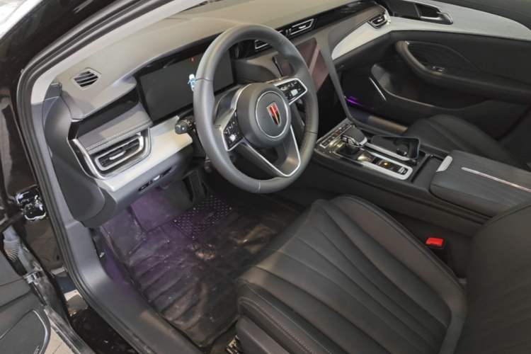 Used Hongqi H5 2025 2.0T Automatic Flagship 500 000th Unit Anniversary Edition Driver Seat