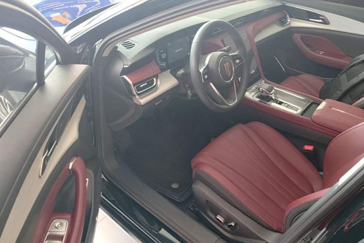 Used Hongqi H5 2025 1.5T DCT Qiyun 500 000th Unit Commemorative Edition Driver Seat