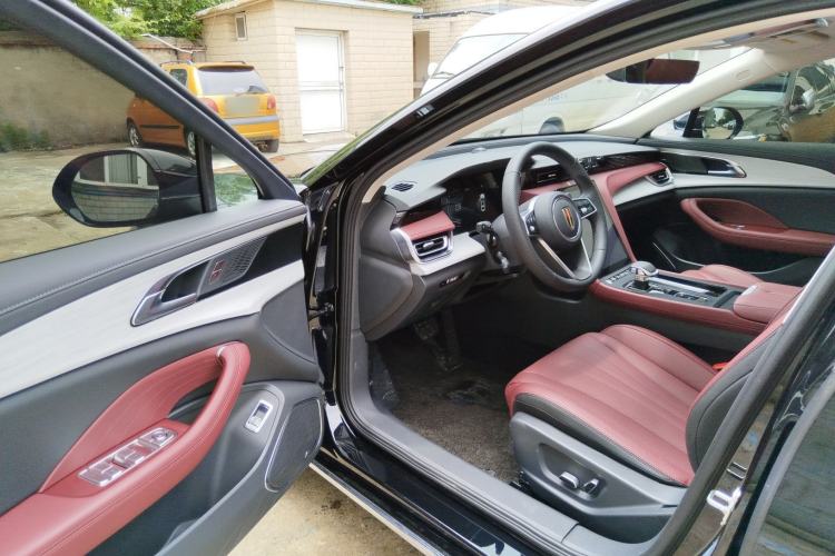 Used Hongqi H5 2025 1.5T DCT Qiyun 500 000th Unit Commemorative Edition Driver Seat