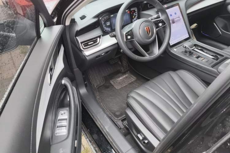 Used Hongqi H5 2025 1.5T DCT Qiyun 500 000th Unit Commemorative Edition Driver Seat