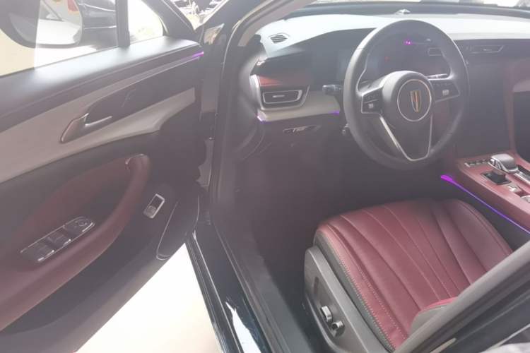 Used Hongqi H5 2025 1.5T DCT Qiyun 500 000th Unit Commemorative Edition Driver Seat
