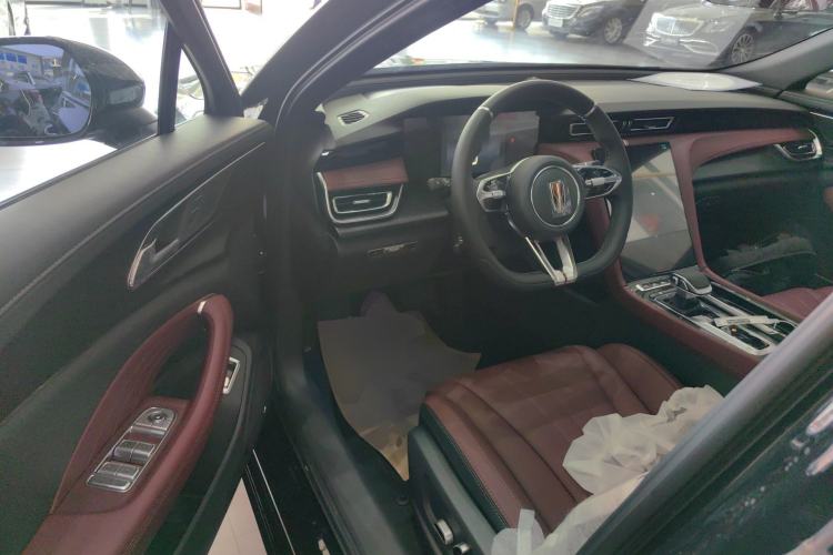 Used Hongqi H5 2025 1.5T DCT Xuan Ying Edition Driver Seat