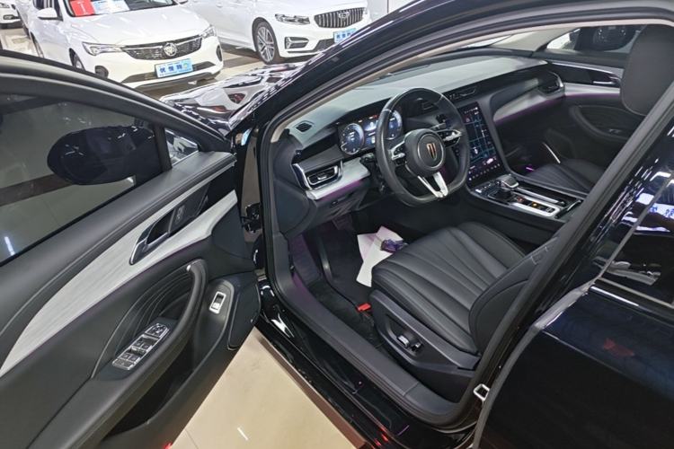 Used Hongqi H5 2025 2.0T Automatic Xuan Ying Edition Driver Seat