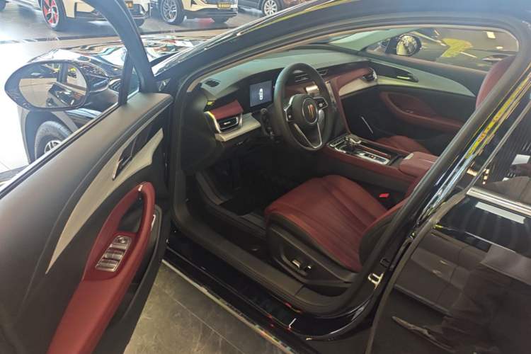 Used Hongqi H5 2025 1.5T DCT Qiyun 500 000th Unit Commemorative Edition Driver Seat