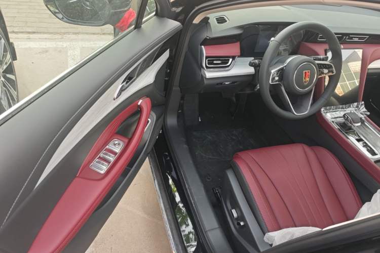 Used Hongqi H5 2025 1.5T DCT Qiyun 500 000th Unit Commemorative Edition Driver Seat