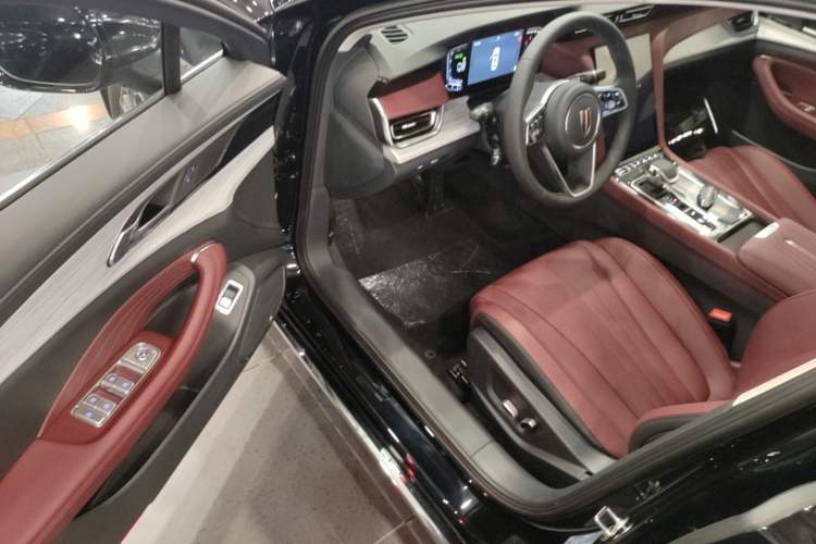 Used Hongqi H5 2025 1.5T DCT Qiyun 500 000th Unit Commemorative Edition Driver Seat