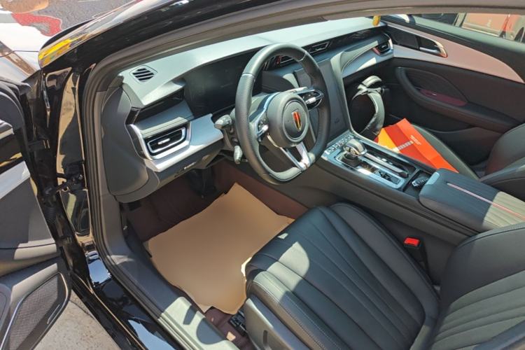 Used Hongqi H5 2025 1.5T DCT Xuan Ying Edition Driver Seat
