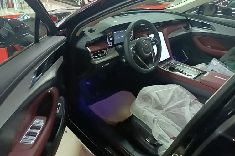 Used Hongqi H5 2025 1.5T DCT Qiyun 500 000th Unit Commemorative Edition Driver Seat