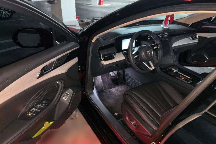 Used Hongqi H5 2025 1.5T DCT Xuan Ying Edition Driver Seat