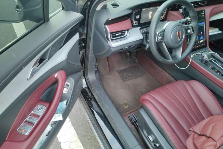 Used Hongqi H5 2025 1.5T DCT Qiyun 500 000th Unit Commemorative Edition Driver Seat