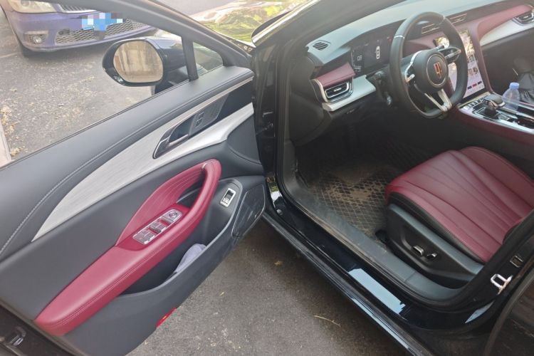 Used Hongqi H5 2025 1.5T DCT Xuan Ying Edition Driver Seat