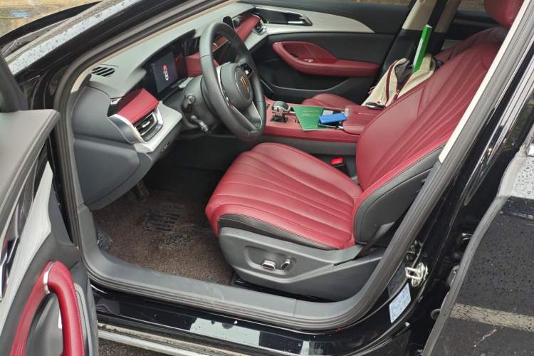 Used Hongqi H5 2025 1.5T DCT Qiyun 500 000th Unit Commemorative Edition Driver Seat