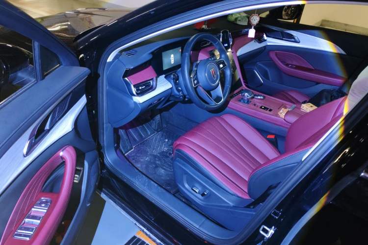 Used Hongqi H5 2025 1.5T DCT Qiyun 500 000th Unit Commemorative Edition Driver Seat