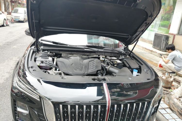 Used Hongqi H5 2025 1.5T DCT Qiyun 500 000th Unit Commemorative Edition Engine Bay