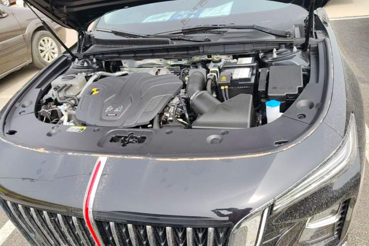 Used Hongqi H5 2025 2.0T Automatic Flag Edition – 500 000 Units Commemorative Version Engine Bay