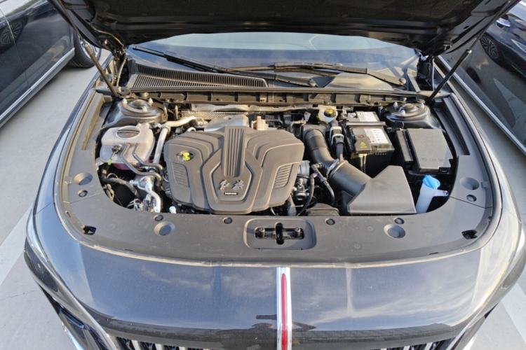 Used Hongqi H5 2025 2.0T Automatic Flag Edition – 500 000 Units Commemorative Version Engine Bay