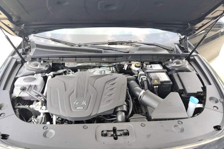 Used Hongqi H5 2025 1.5T DCT Qiyun 500 000th Unit Commemorative Edition Engine Bay