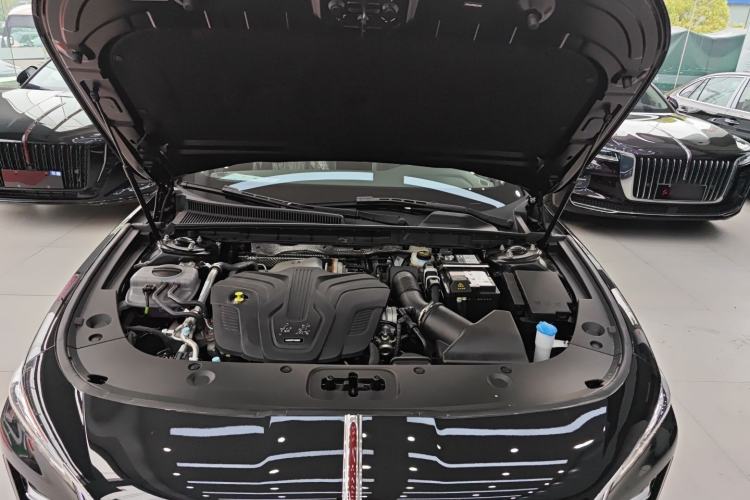 Used Hongqi H5 2025 2.0T Automatic Flag Edition – 500 000 Units Commemorative Version Engine Bay
