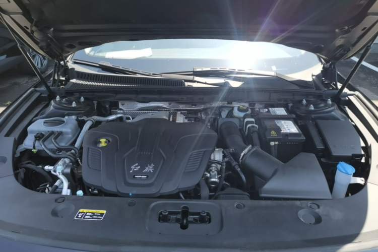 Used Hongqi H5 2025 2.0T Automatic Flag Edition – 500 000 Units Commemorative Version Engine Bay