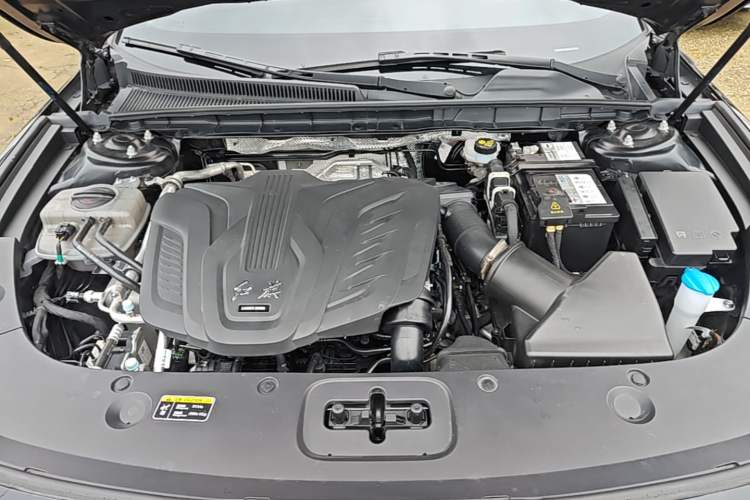 Used Hongqi H5 2025 1.5T DCT Qiyun 500 000th Unit Commemorative Edition Engine Bay