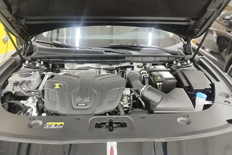 Used Hongqi H5 2025 2.0T Automatic Flag Edition – 500 000 Units Commemorative Version Engine Bay