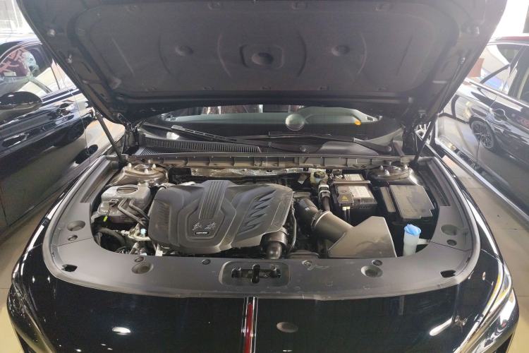 Used Hongqi H5 2025 Model 1.5T DCT Xuan Ying 2 Million Units Commemorative Edition Engine Bay