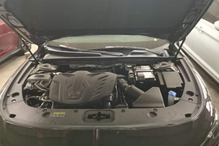 Used Hongqi H5 2025 1.5T DCT Xuan Ying Edition Engine Bay