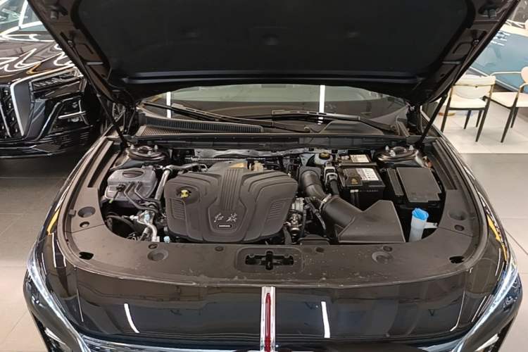 Used Hongqi H5 2025 2.0T Automatic Flag Edition – 500 000 Units Commemorative Version Engine Bay