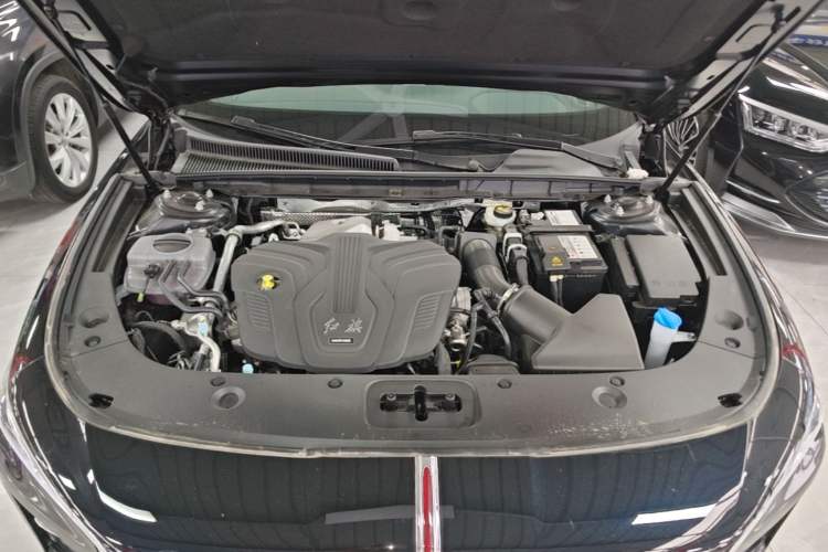 Used Hongqi H5 2025 2.0T Automatic Flag Edition – 500 000 Units Commemorative Version Engine Bay