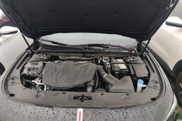 Used Hongqi H5 2025 1.5T DCT Qiyun 500 000th Unit Commemorative Edition Engine Bay