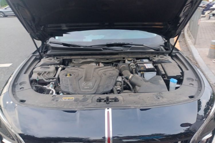 Used Hongqi H5 2025 2.0T Automatic Flag Edition – 500 000 Units Commemorative Version Engine Bay