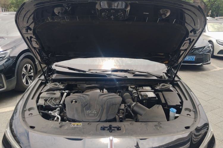 Used Hongqi H5 2025 2.0T Automatic Flagship 500 000th Unit Anniversary Edition Engine Bay