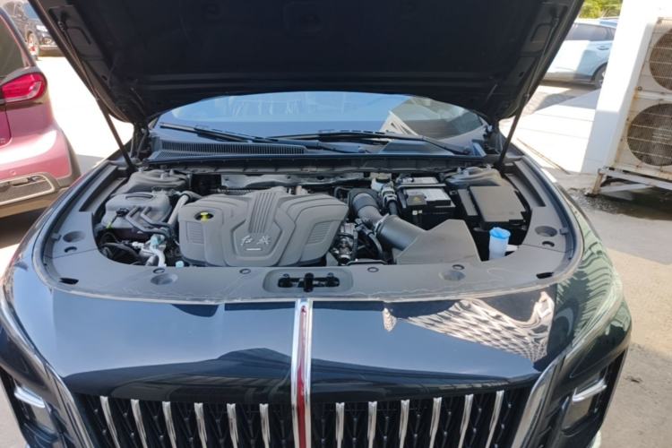 Used Hongqi H5 2025 2.0T Automatic Flag Edition – 500 000 Units Commemorative Version Engine Bay