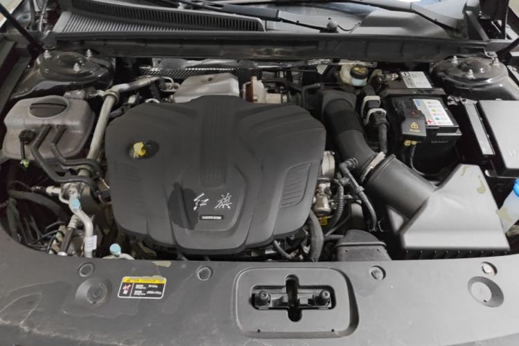 Used Hongqi H5 2025 2.0T Automatic Flag Edition – 500 000 Units Commemorative Version Engine Bay