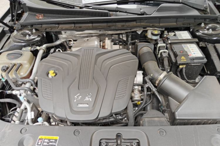 Used Hongqi H5 2025 2.0T Automatic Flag Edition – 500 000 Units Commemorative Version Engine Bay