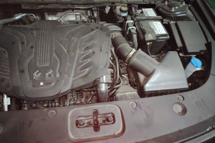 Used Hongqi H5 2025 1.5T DCT Qiyun 500 000th Unit Commemorative Edition Engine Bay Left