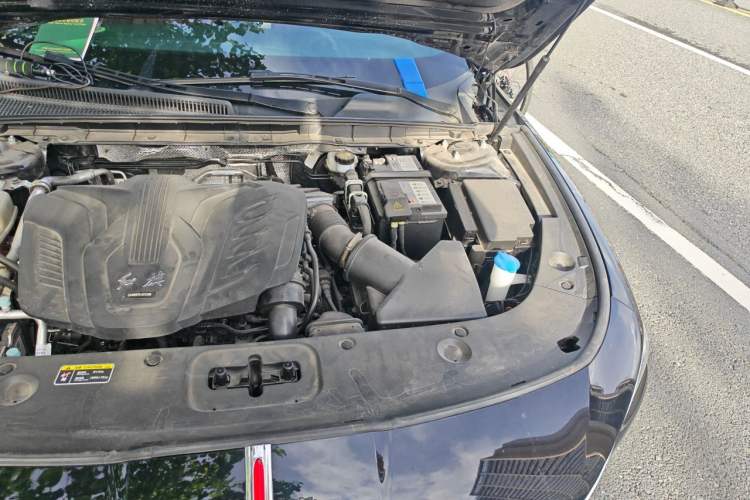 Used Hongqi H5 2025 1.5T DCT Qiyun 500 000th Unit Commemorative Edition Engine Bay Left