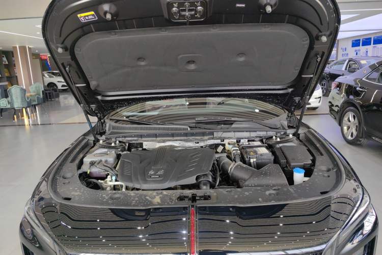 Used Hongqi H5 2025 1.5T DCT Xuan Ying Edition Engine Bay