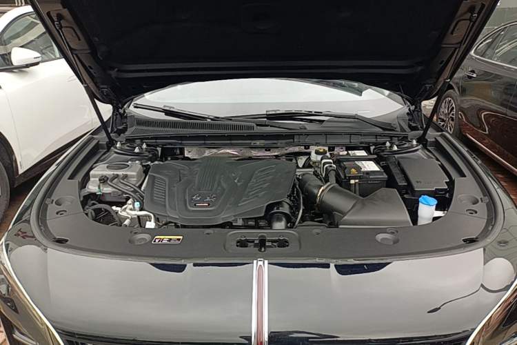 Used Hongqi H5 2025 Model 1.5T DCT Xuan Ying 2 Million Units Commemorative Edition Engine Bay