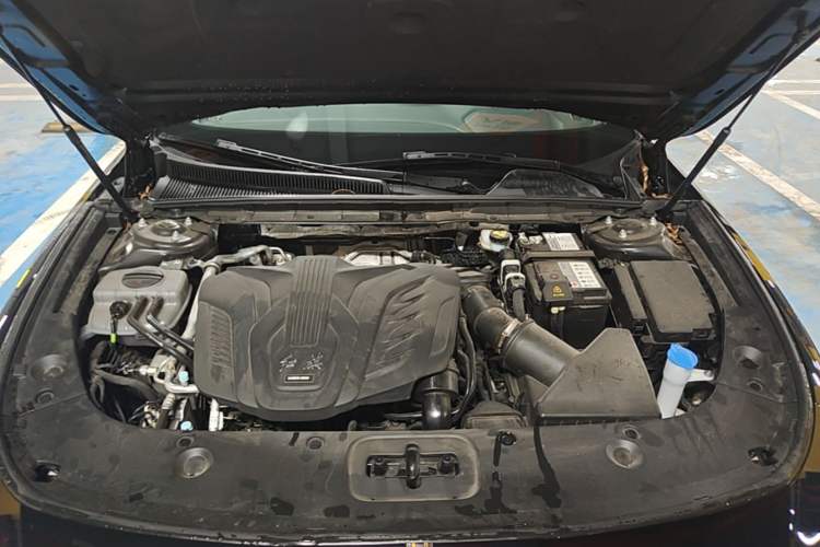 Used Hongqi H5 2025 1.5T DCT Qiyun 500 000th Unit Commemorative Edition Engine Bay
