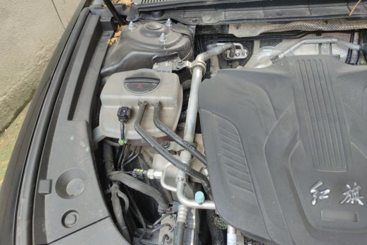 Used Hongqi H5 2025 1.5T DCT Qiyun 500 000th Unit Commemorative Edition Engine Bay Right