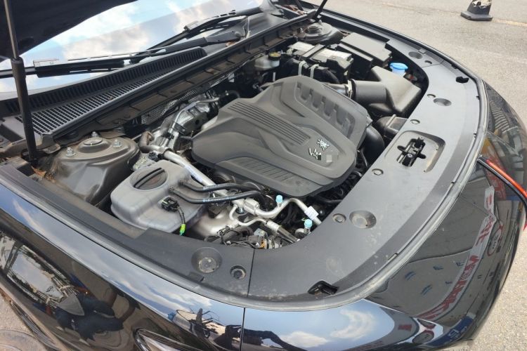Used Hongqi H5 2025 1.5T DCT Xuan Ying Edition Engine Bay Right