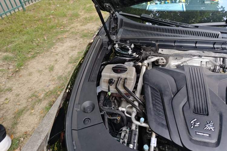 Used Hongqi H5 2025 1.5T DCT Qiyun 500 000th Unit Commemorative Edition Engine Bay Right